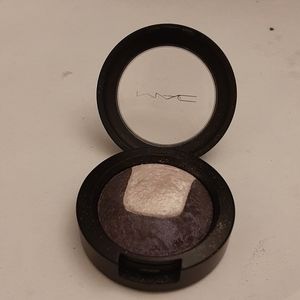 Mac eyeshadow past midnight